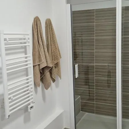 T2 Classe 3 Etoiles Dans Neuve Avec Piscine 아파트 *